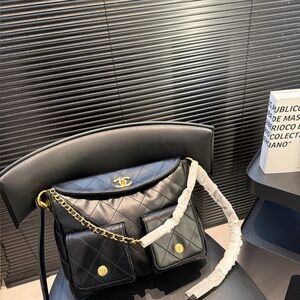 Chanel Black Quilted Shoulder Bag with Gold Chain